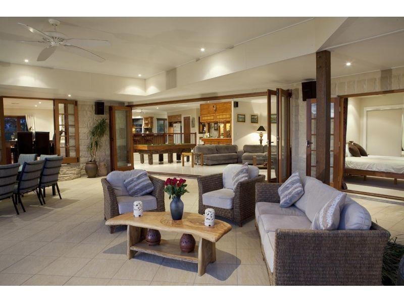 691 Clear Mountain Road, Clear Mountain QLD 4500