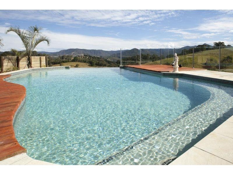 691 Clear Mountain Road, Clear Mountain QLD 4500