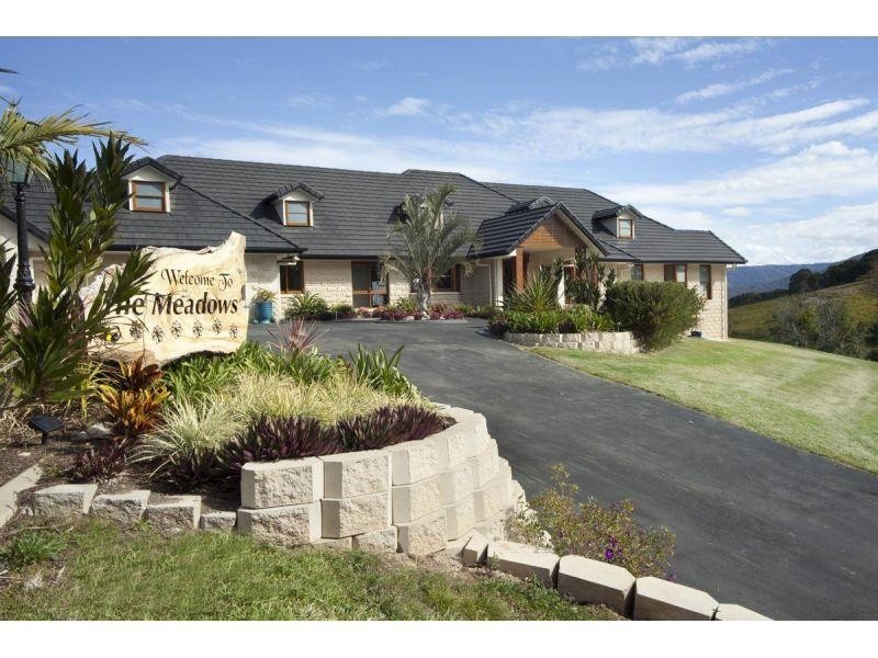 691 Clear Mountain Road, Clear Mountain QLD 4500