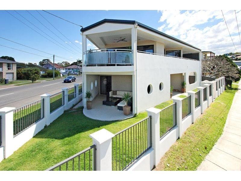705 Esplanade, Lota QLD 4179