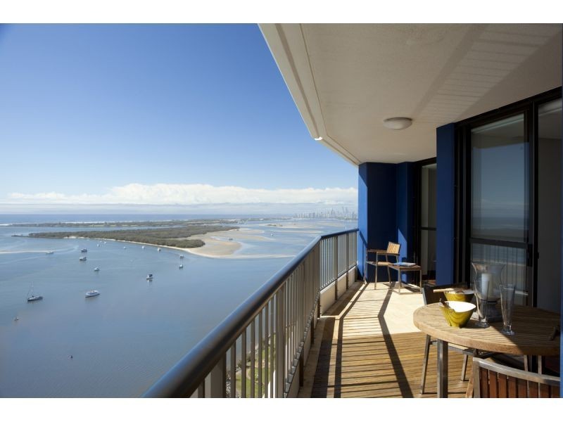 17 Bayview Street, Runaway Bay QLD 4216