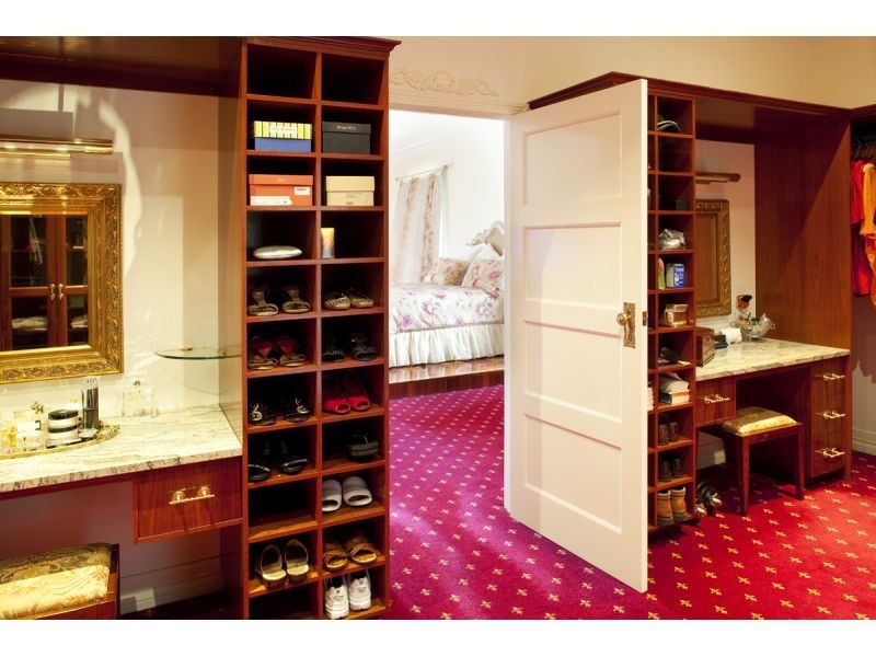 99 London Road, Belmont QLD 4153