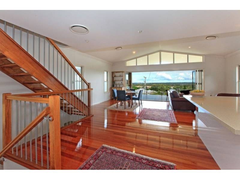 81 Raeburn Street, Manly West QLD 4179