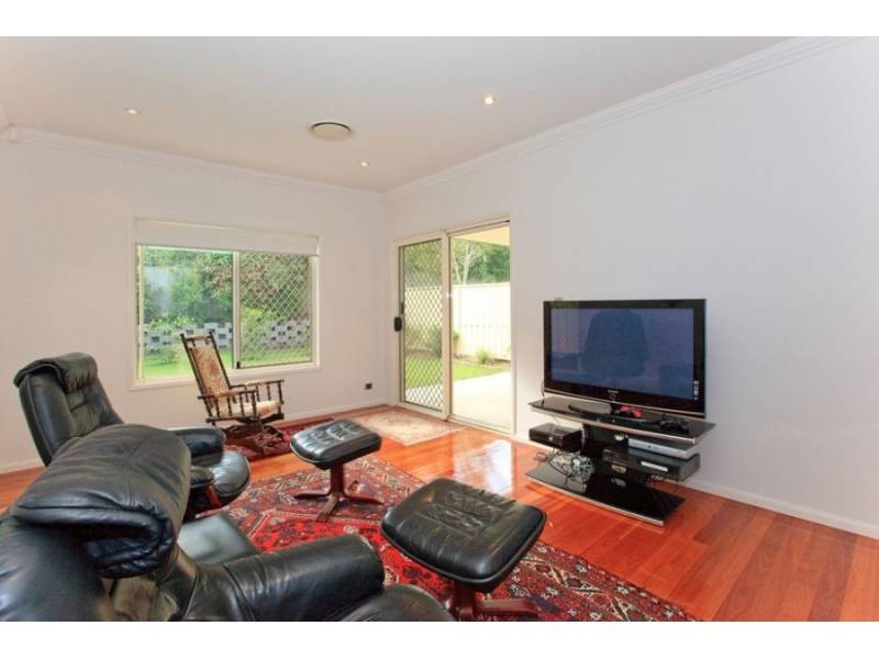 81 Raeburn Street, Manly West QLD 4179