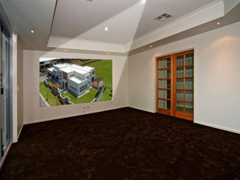 1 MARK TOWNEND LINK, Daisy Hill QLD 4127