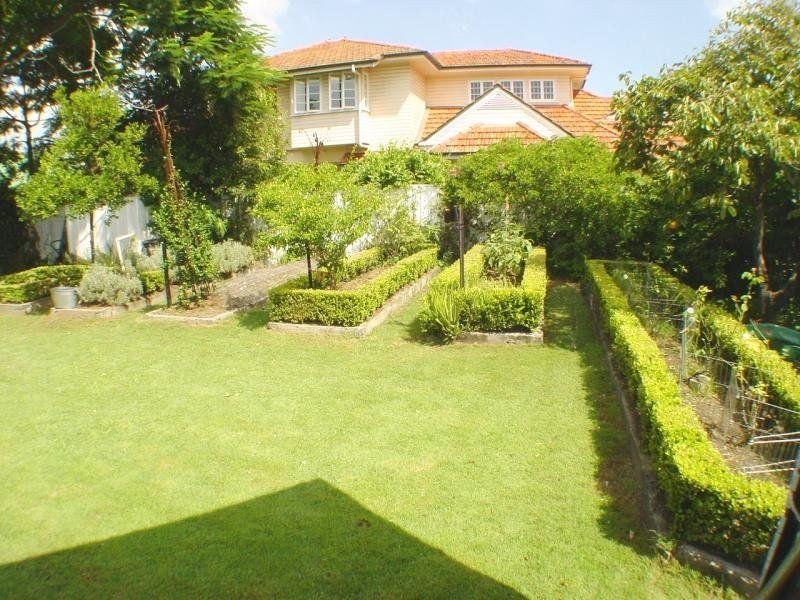 19 APEX Street, Clayfield QLD 4011