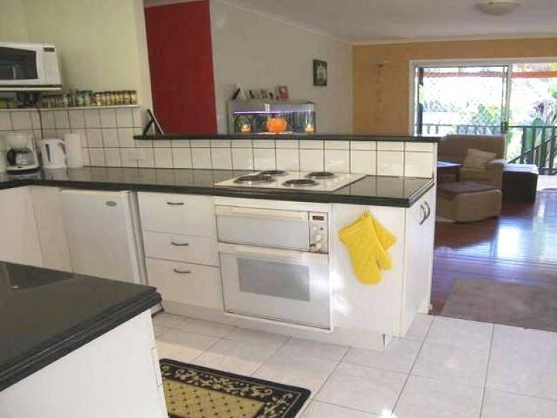 4 CEDUNA, Loganholme QLD 4129