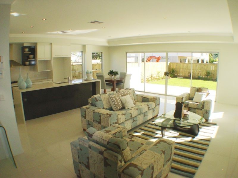 8 School Street, Hendra QLD 4011