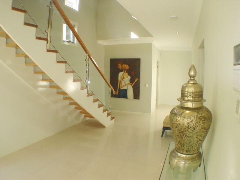 8 School Street, Hendra QLD 4011