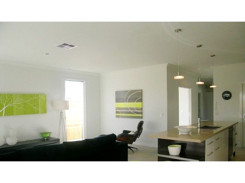 4 School Street, Hendra QLD 4011