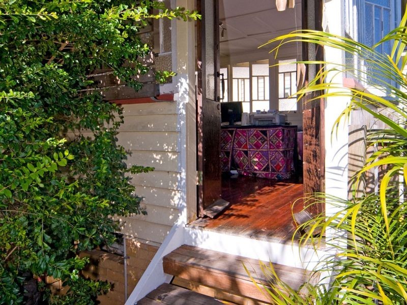 688 Logan Road, Greenslopes QLD 4120