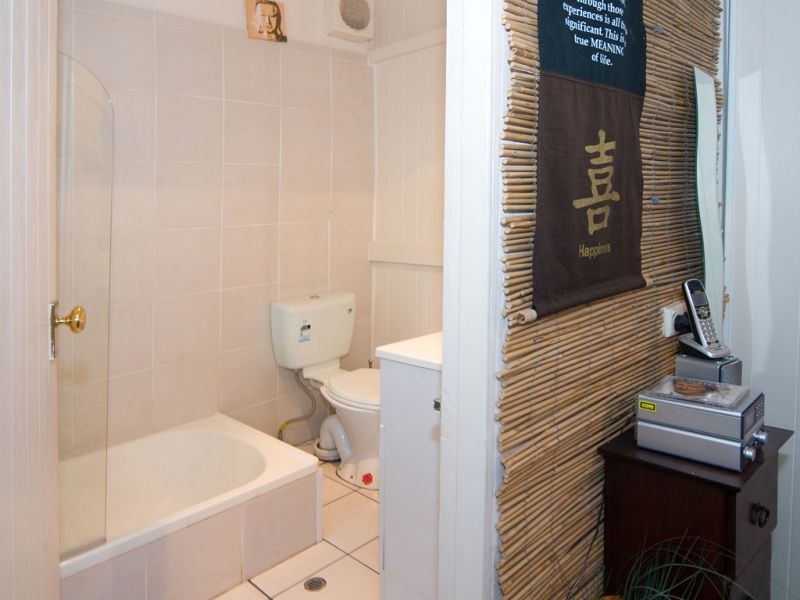 688 Logan Road, Greenslopes QLD 4120