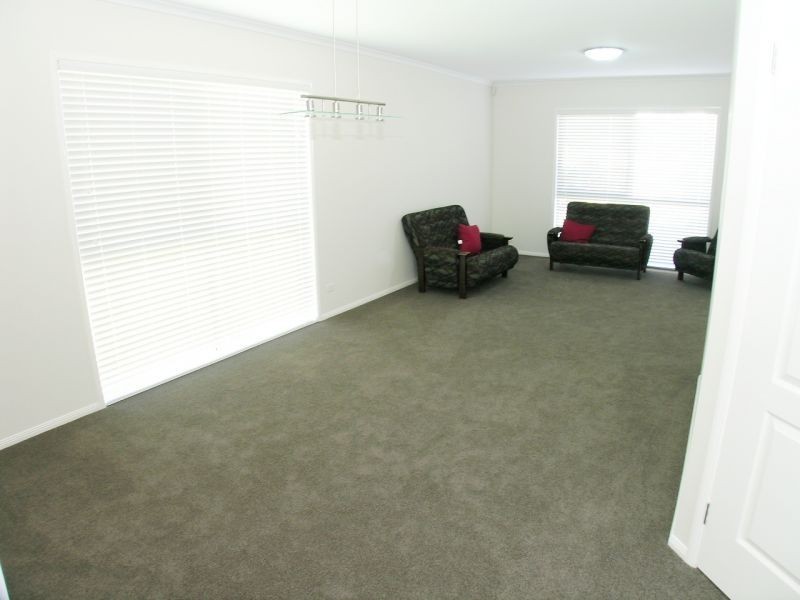 17 Avonlea Place, Eight Mile Plains QLD 4113