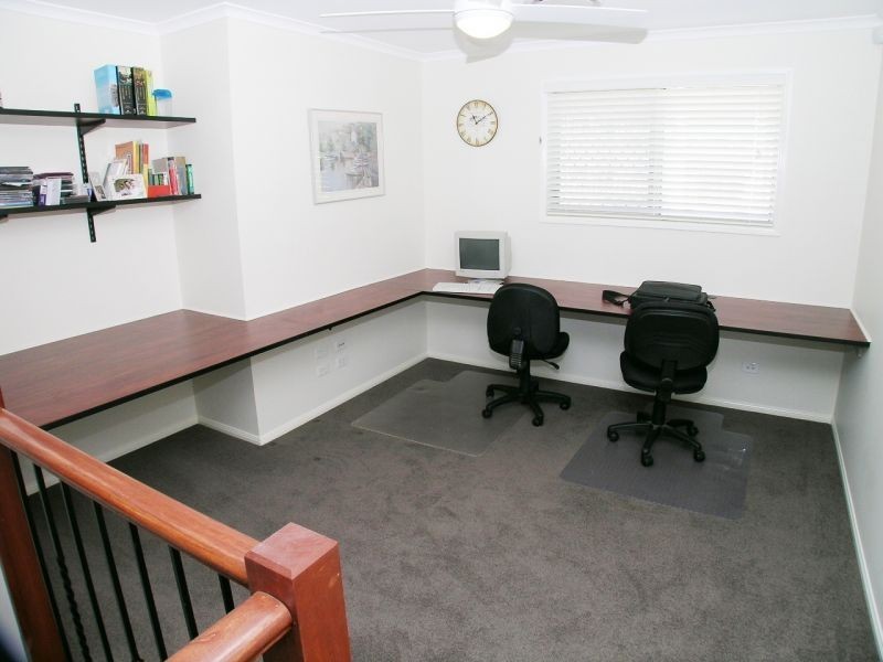 17 Avonlea Place, Eight Mile Plains QLD 4113