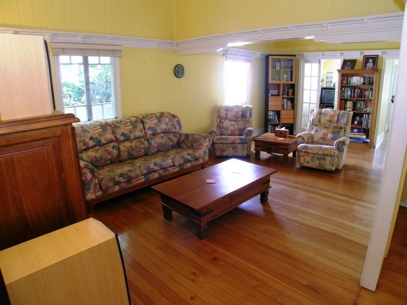 22 Malcolm Street, Hawthorne QLD 4171