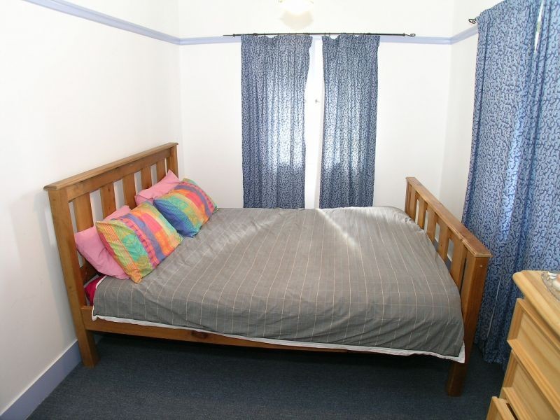 73 Earl Street, Greenslopes QLD 4120