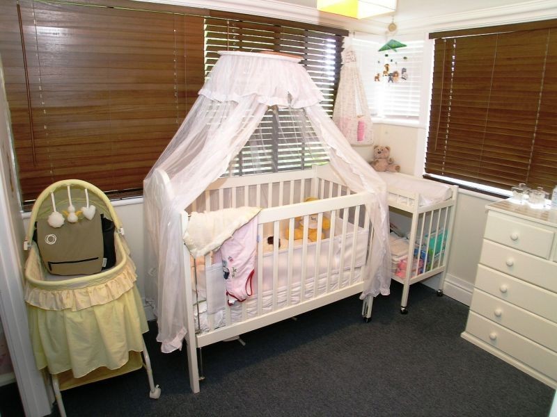 73 Earl Street, Greenslopes QLD 4120