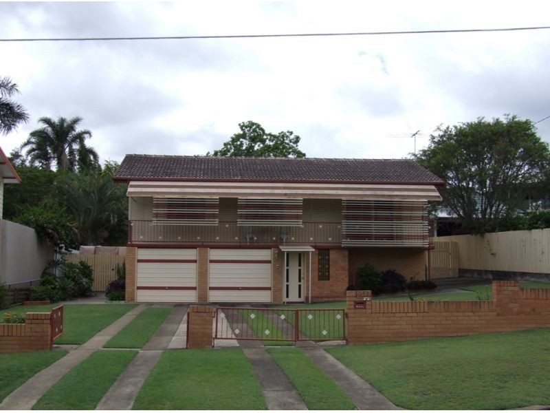 65 Tranters Avenue, Camp Hill QLD 4152