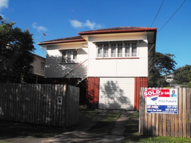 88 Birdwood Road, Holland Park West QLD 4121