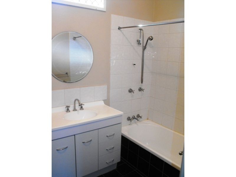 88 Birdwood Road, Holland Park West QLD 4121