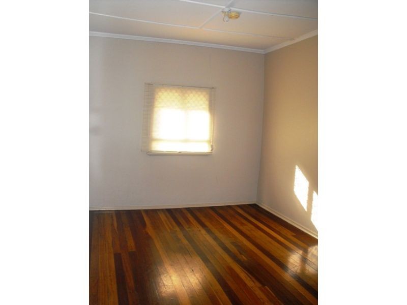 88 Birdwood Road, Holland Park West QLD 4121