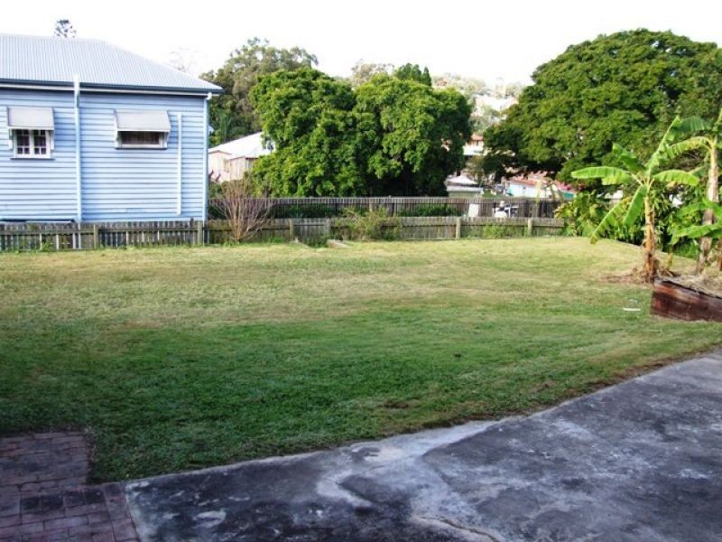 71 Sackville Street, Greenslopes QLD 4120