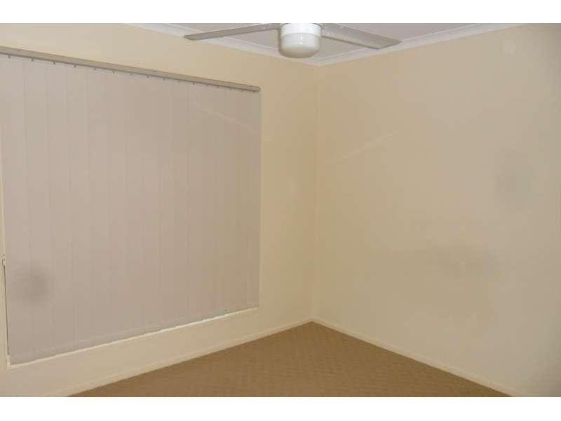 2/21 Seabiscuit Crescent, Kallangur QLD 4503