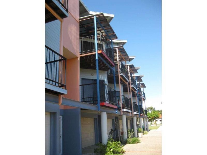 9/180 Mein Street, Scarborough QLD 4020