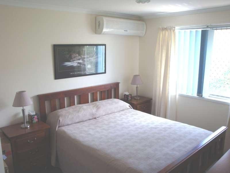 2/19 James Street, Scarborough QLD 4020