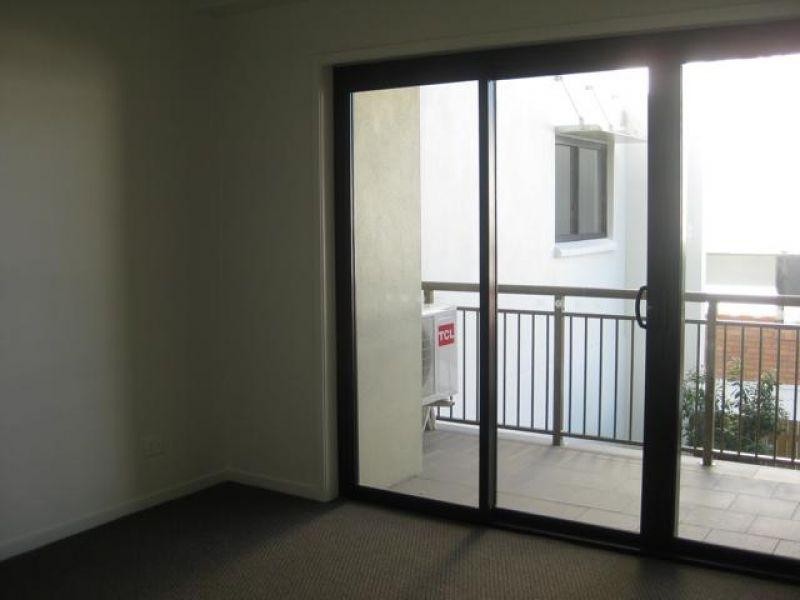 9/86 Brighton Road, Sandgate QLD 4017