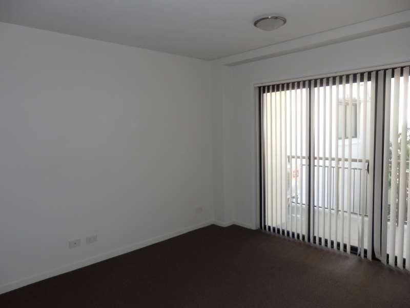 9/86 Brighton Road, Sandgate QLD 4017