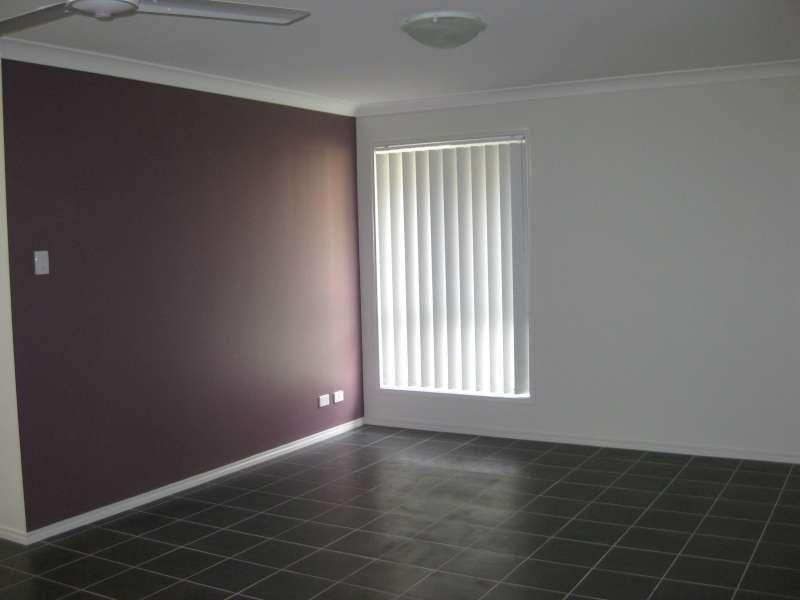 1/17 Tylah Street, Kallangur QLD 4503