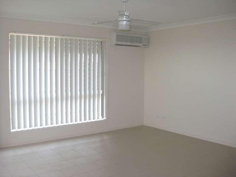 2/32 Ogg Road, Kallangur QLD 4503
