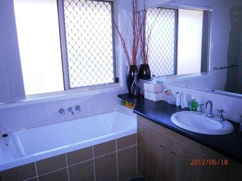 1/12 Grandview Parade, Griffin QLD 4503