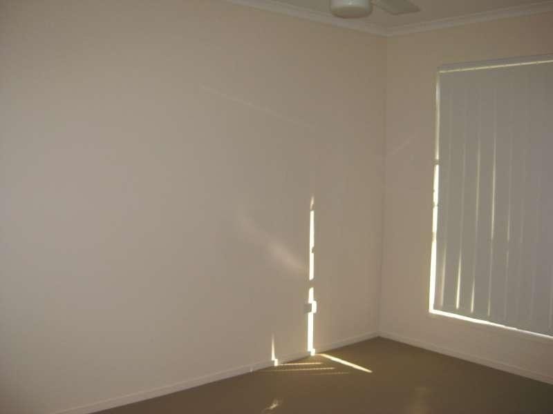 2/10 Eve Court, Kallangur QLD 4503