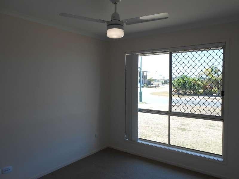 1/24 Rainbird Crescent, Kallangur QLD 4503