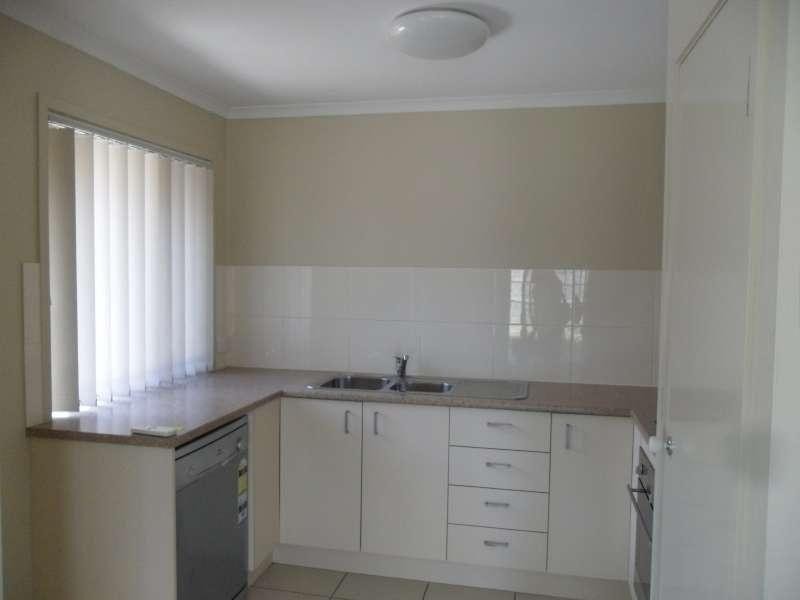2/28 Rainbird Crescent, Kallangur QLD 4503