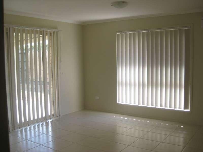 2/28 Rainbird Crescent, Kallangur QLD 4503