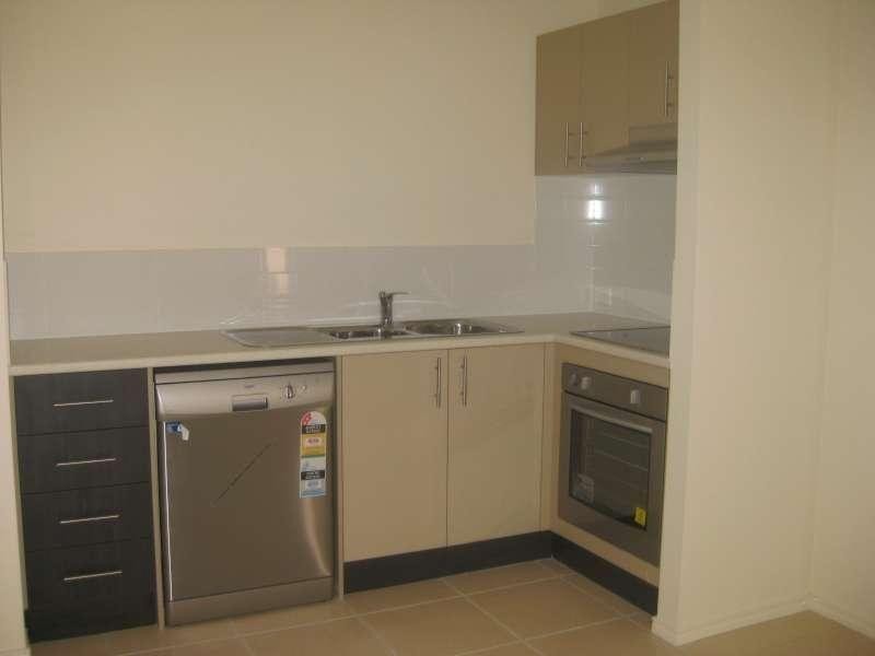 2/10 Halifax Court, Bray Park QLD 4500