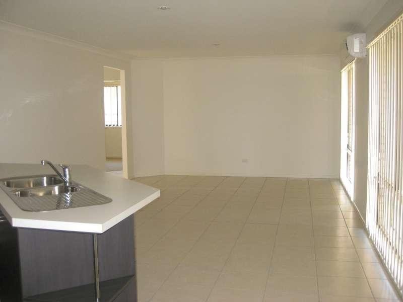 5 Maple Street, Kallangur QLD 4503