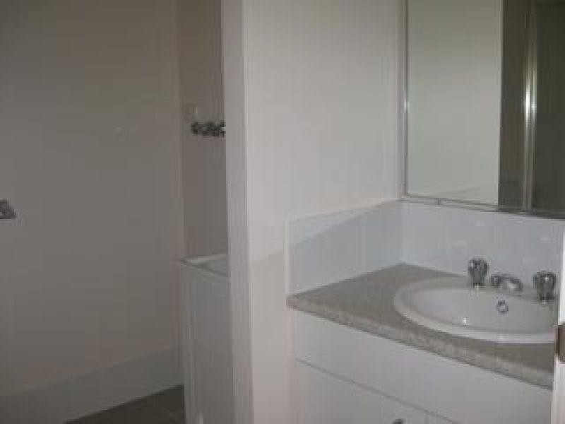 2/7 Duncan Crescent, Joyner QLD 4500