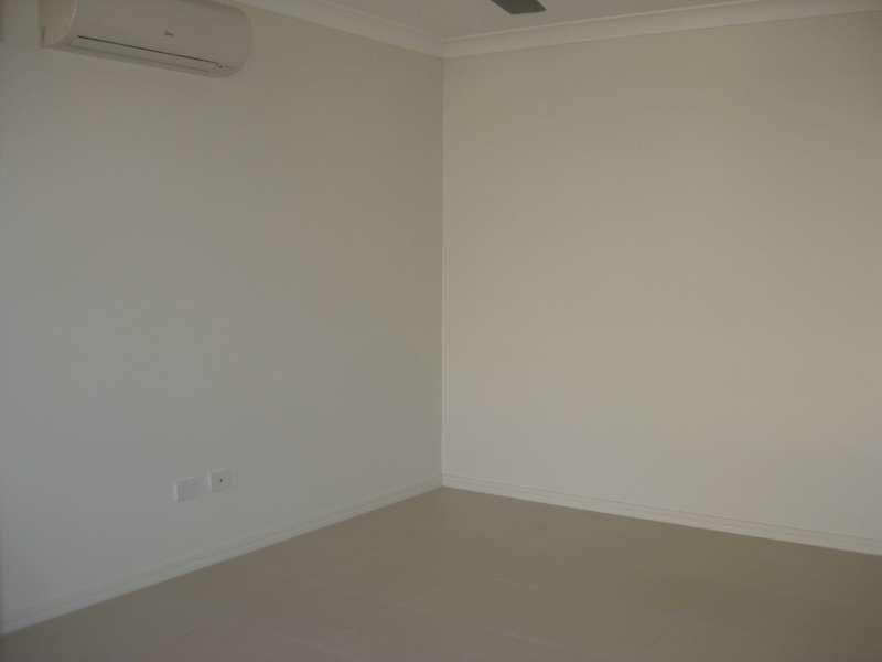 2/4 Gillam Crescent, Bray Park QLD 4500