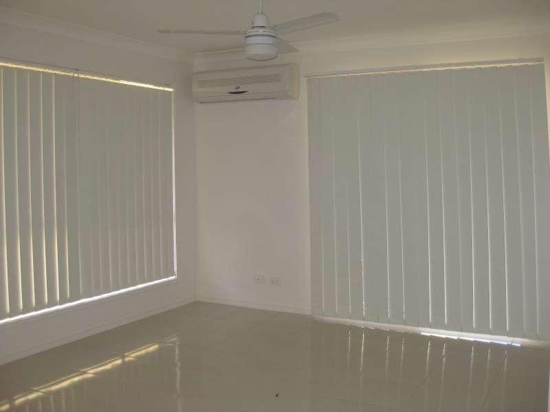 2/5 Caitlin Court, Kallangur QLD 4503