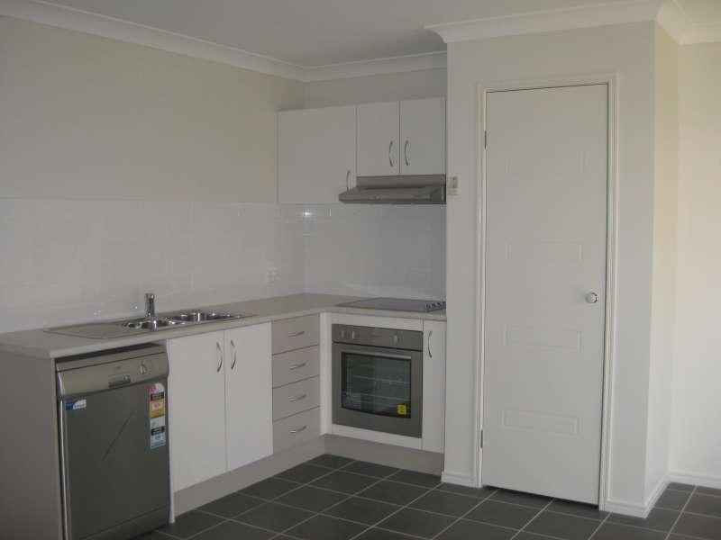 2/15 Grandview Parade, Griffin QLD 4503