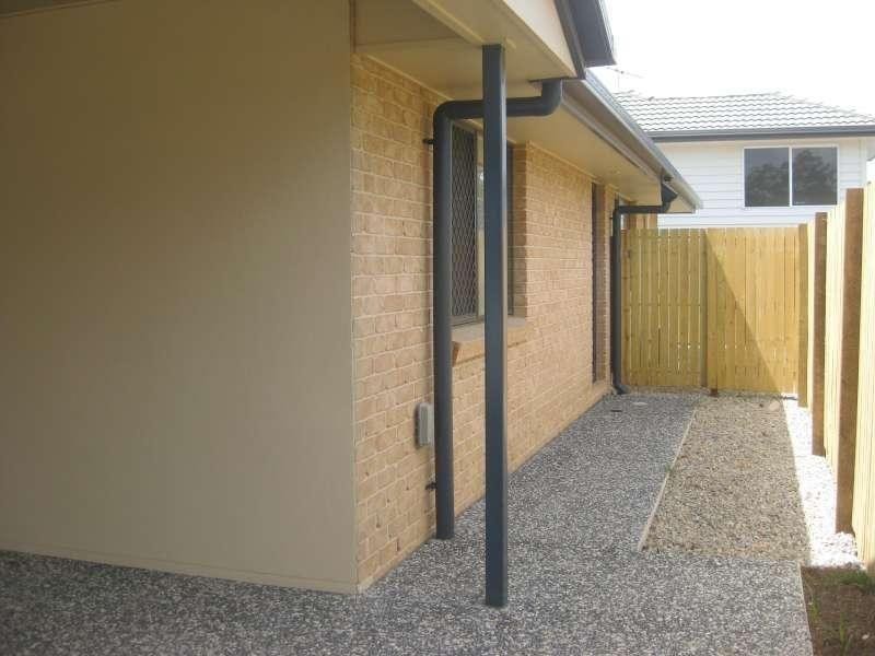 2/2 Gabrielle Court, Kallangur QLD 4503