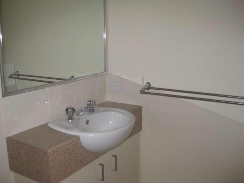 2/2 Eve Court, Kallangur QLD 4503