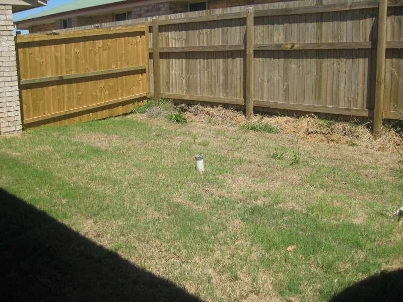 2/2 Eve Court, Kallangur QLD 4503