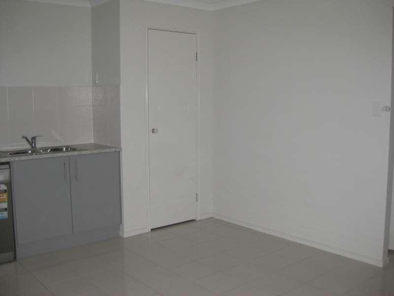 2/3 Duncan Crescent, Joyner QLD 4500