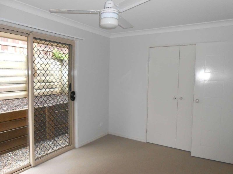 2/1 Plover Court, Warner QLD 4500