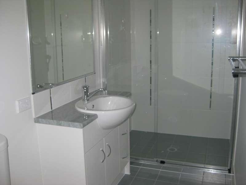 2/1 Plover Court, Warner QLD 4500
